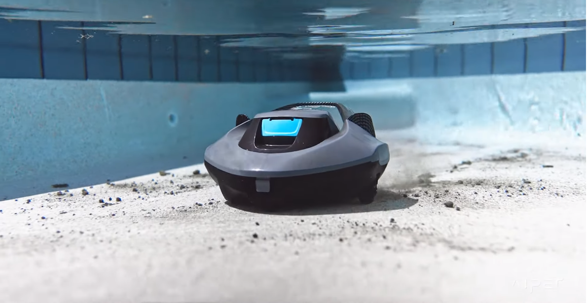 Remote control Robotic Pool Cleaner