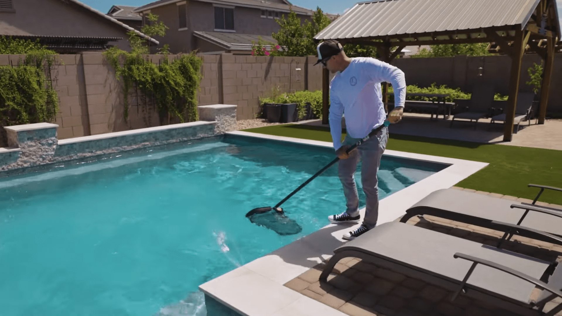 How Much Does Pool Cleaning Service Cost?